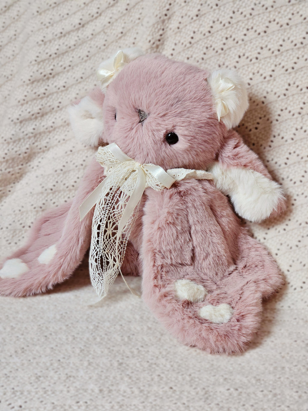 Pitidoll mit weißen Herzchen