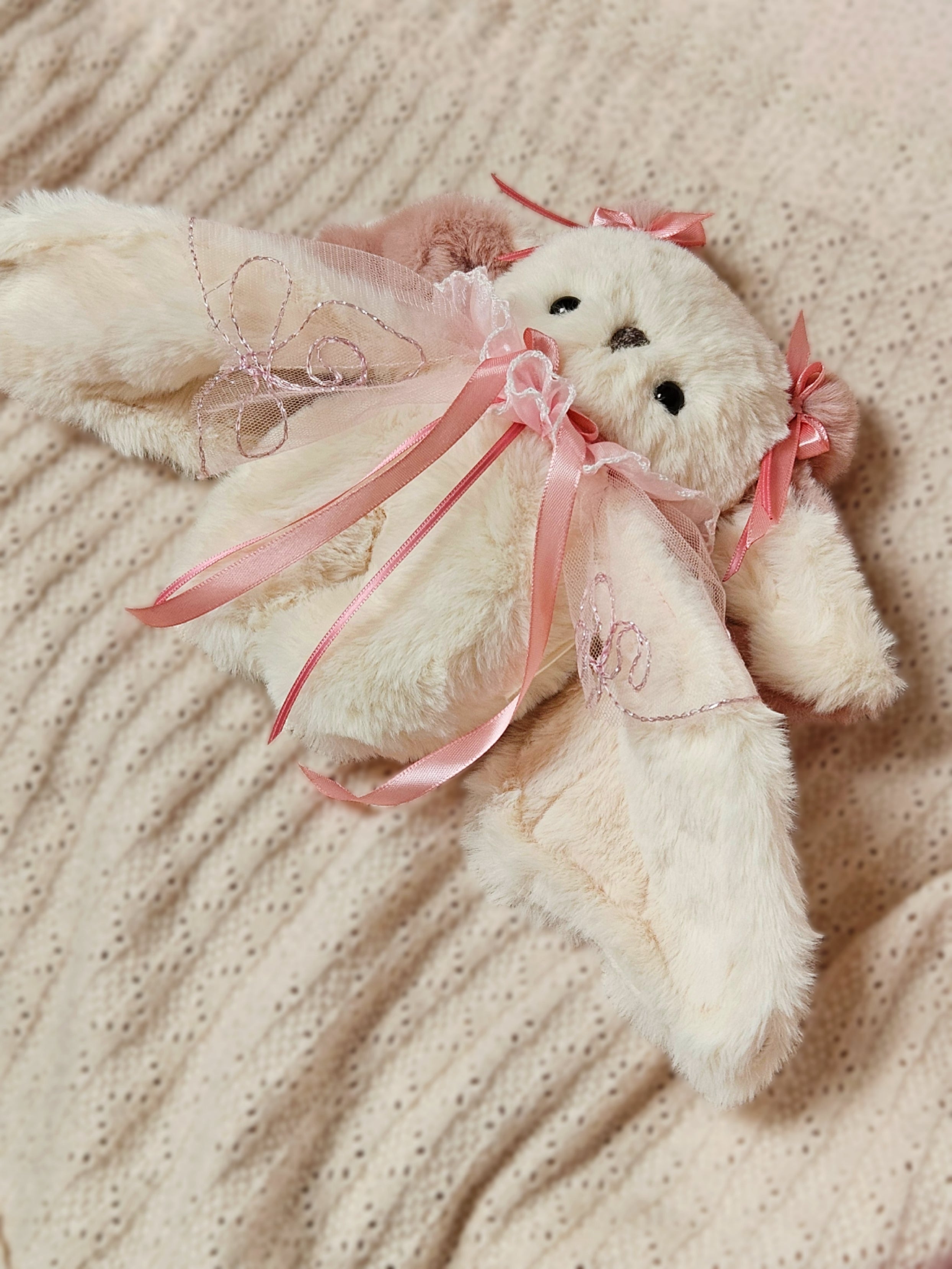 Pitidoll mit rosa Umhang