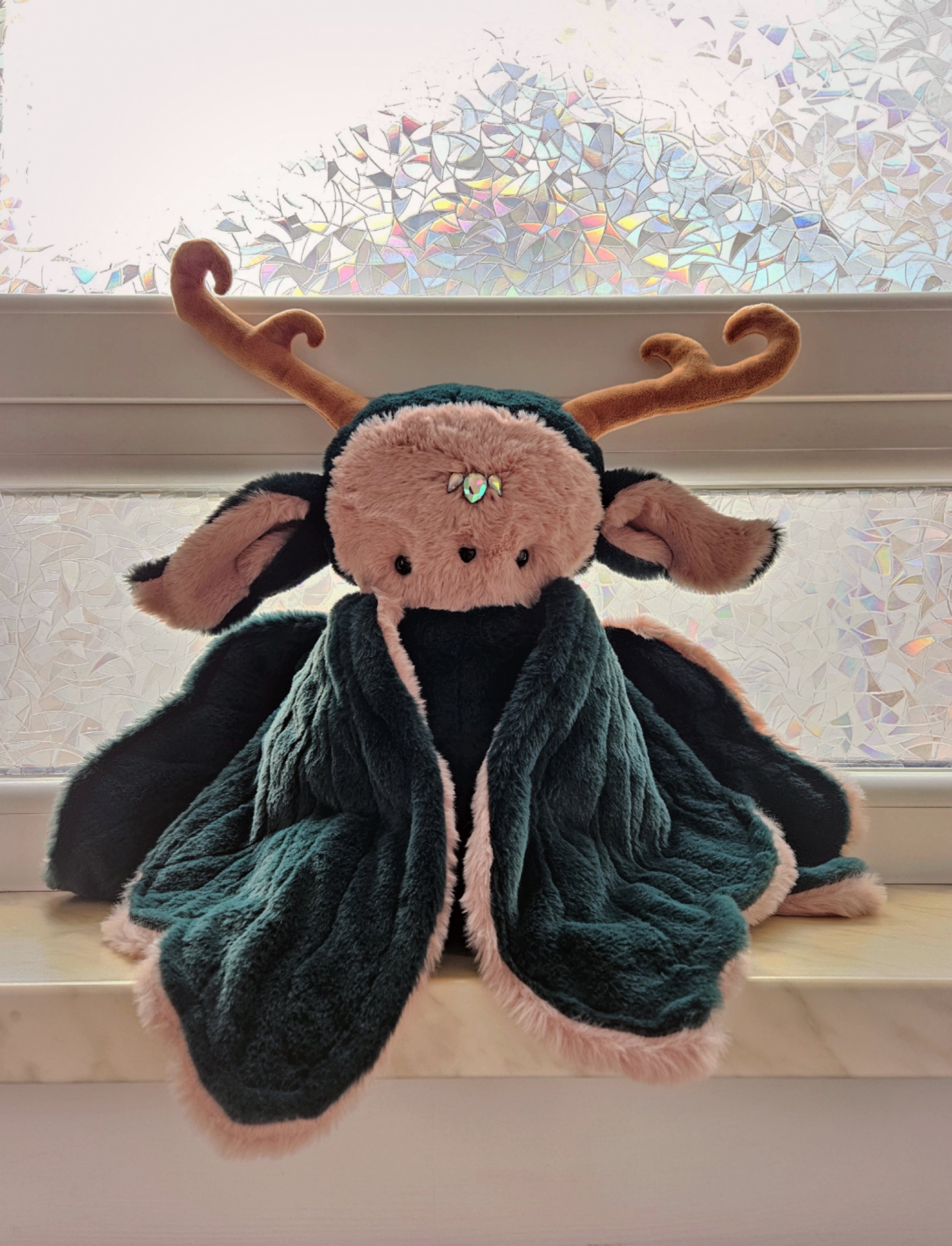 Guardian of the cherry-blossom night