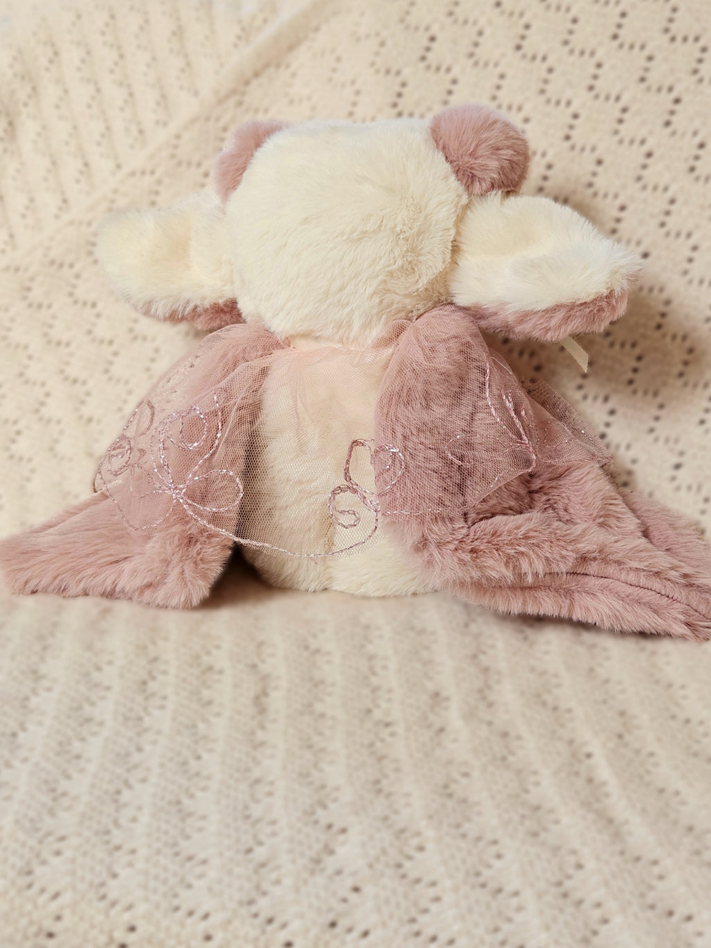 Pitidoll mit weißen Schleifchen